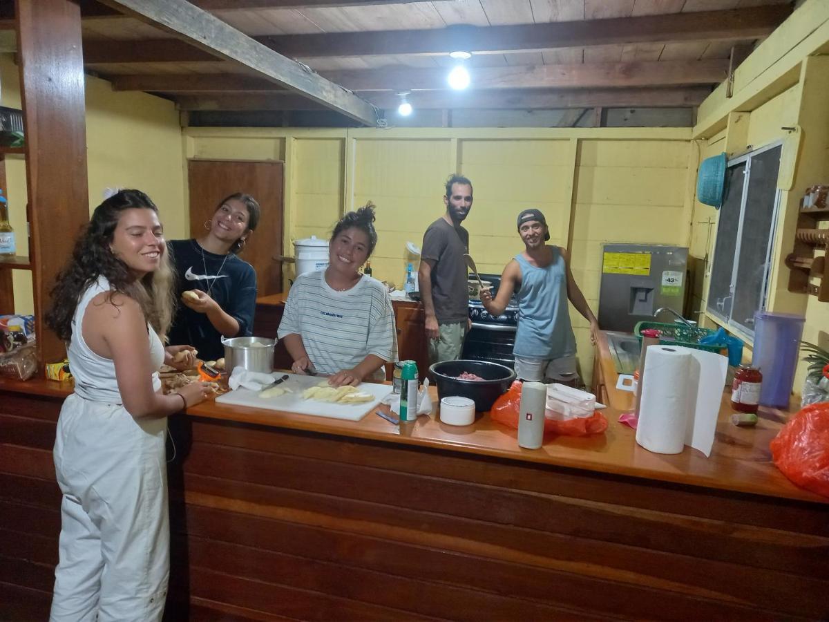 Hotel Casa Manati à Lívingston Extérieur photo