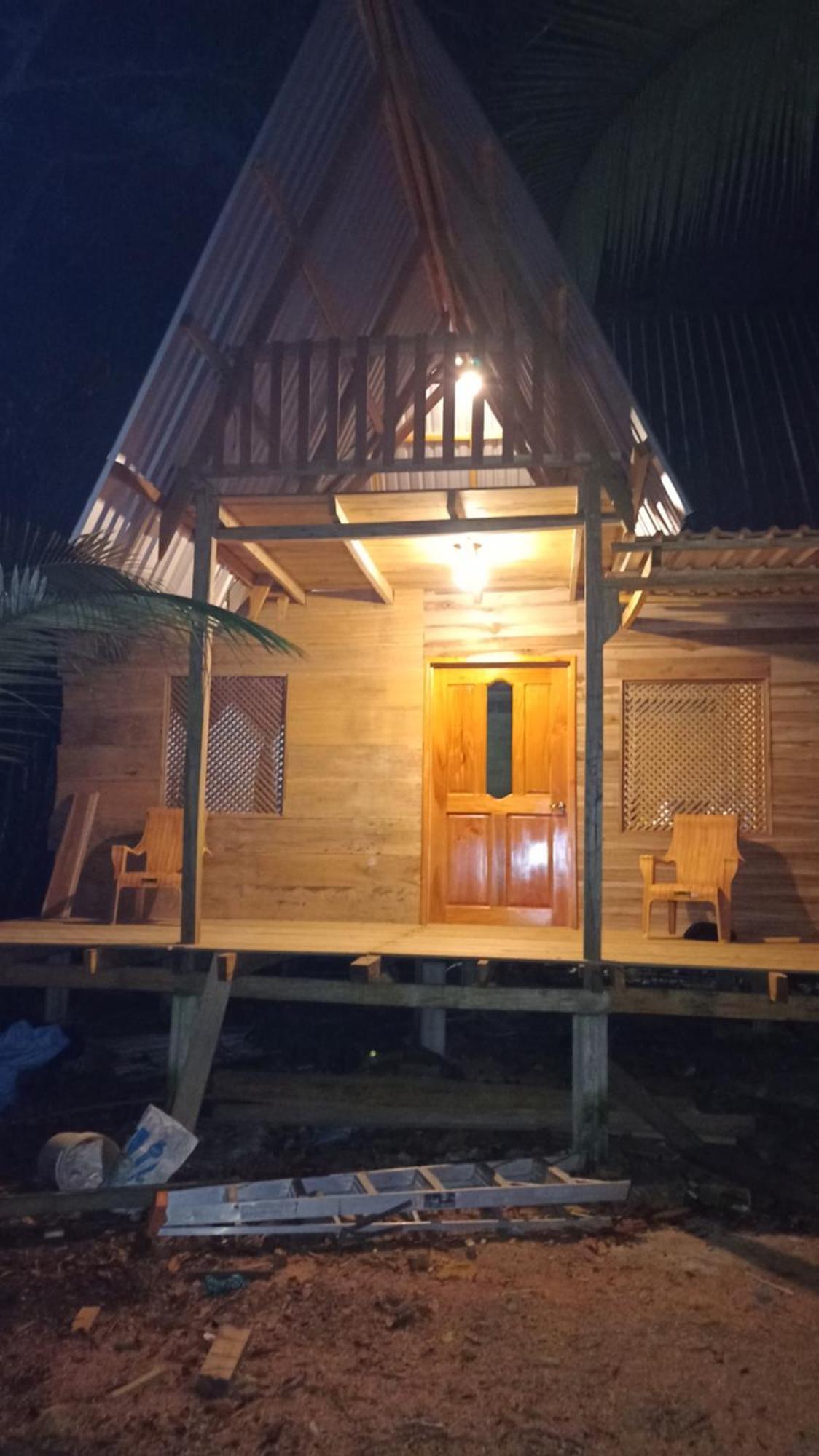 Hotel Casa Manati à Lívingston Extérieur photo